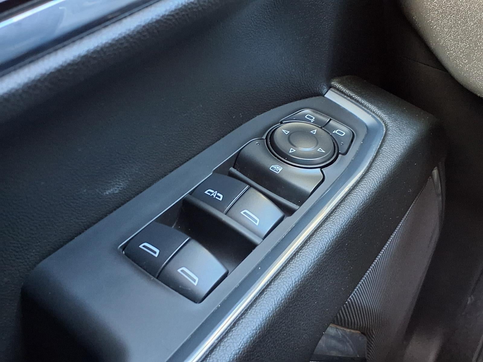 2025 Chevrolet Silverado LT