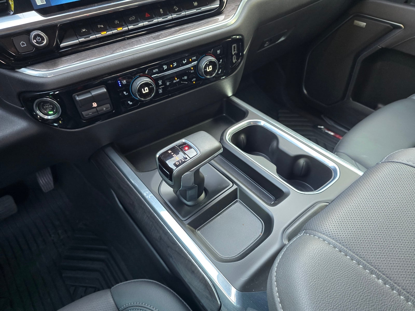 2025 Chevrolet Silverado LTZ
