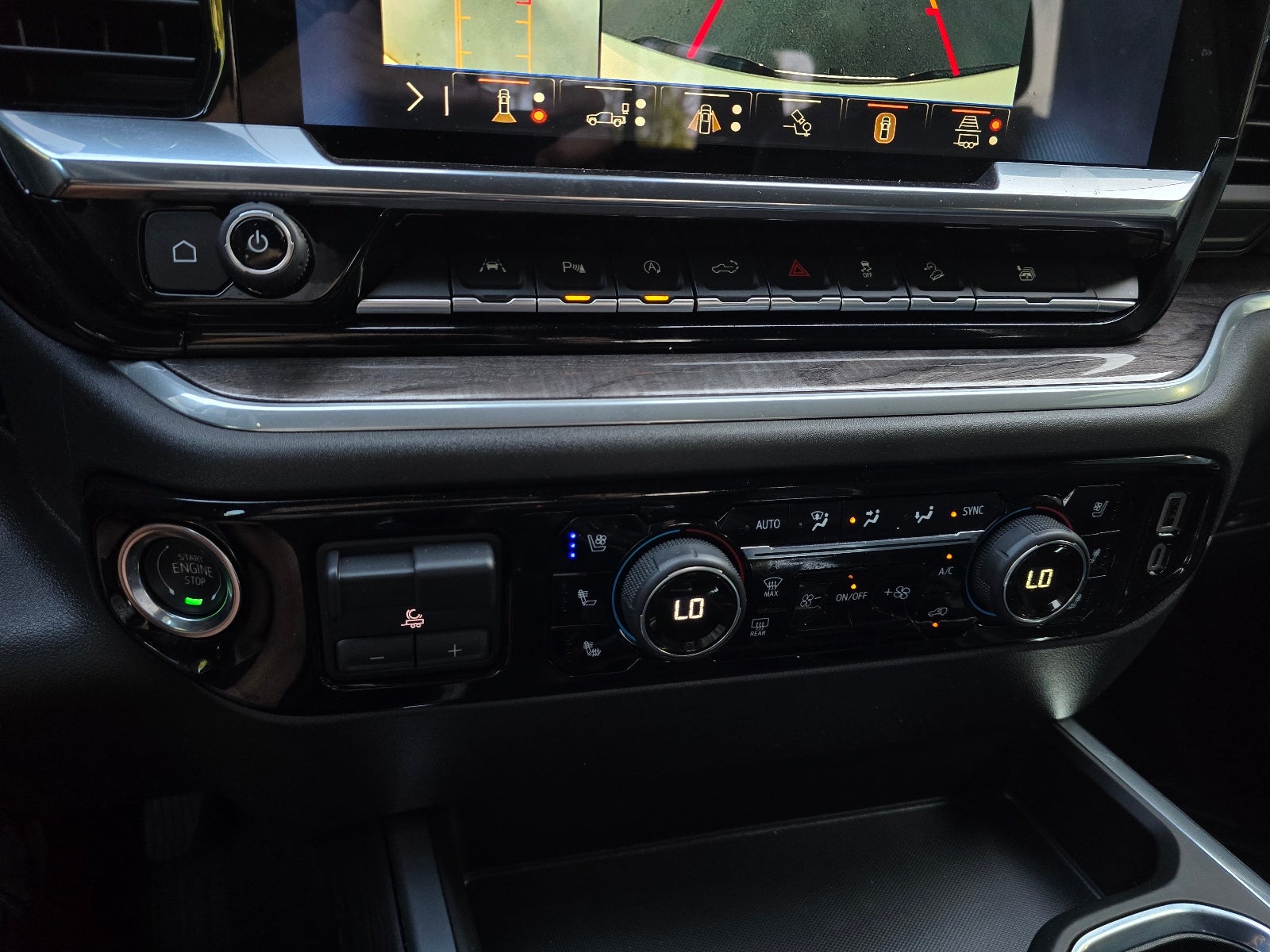 2025 Chevrolet Silverado LTZ
