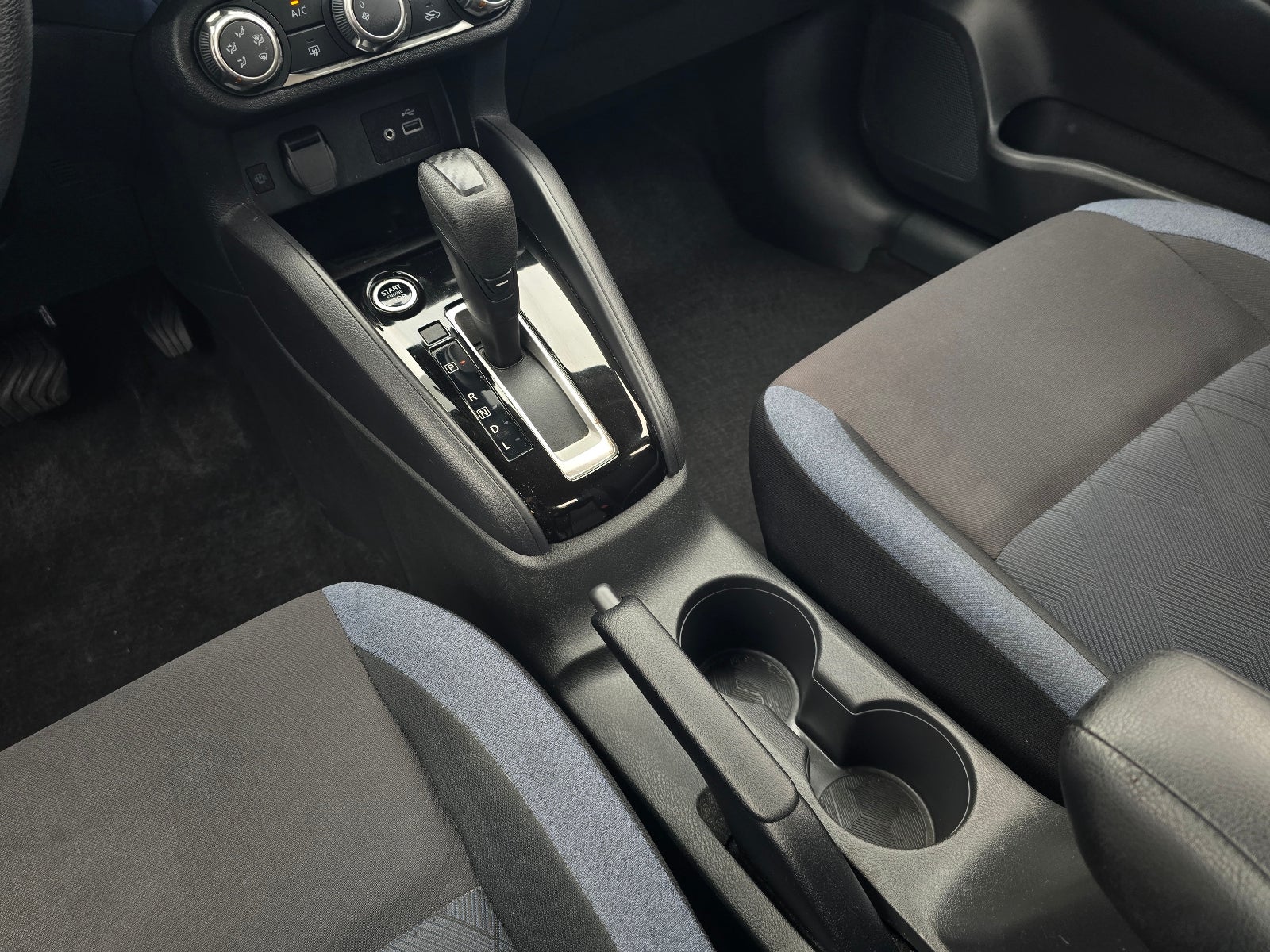 2024 Nissan Versa SV