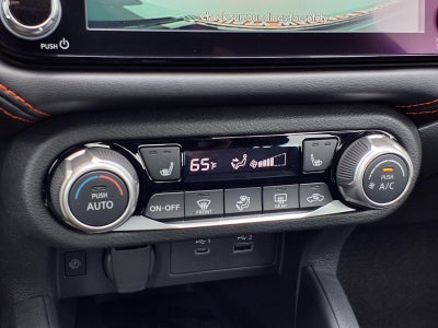 2025 Nissan Versa SR