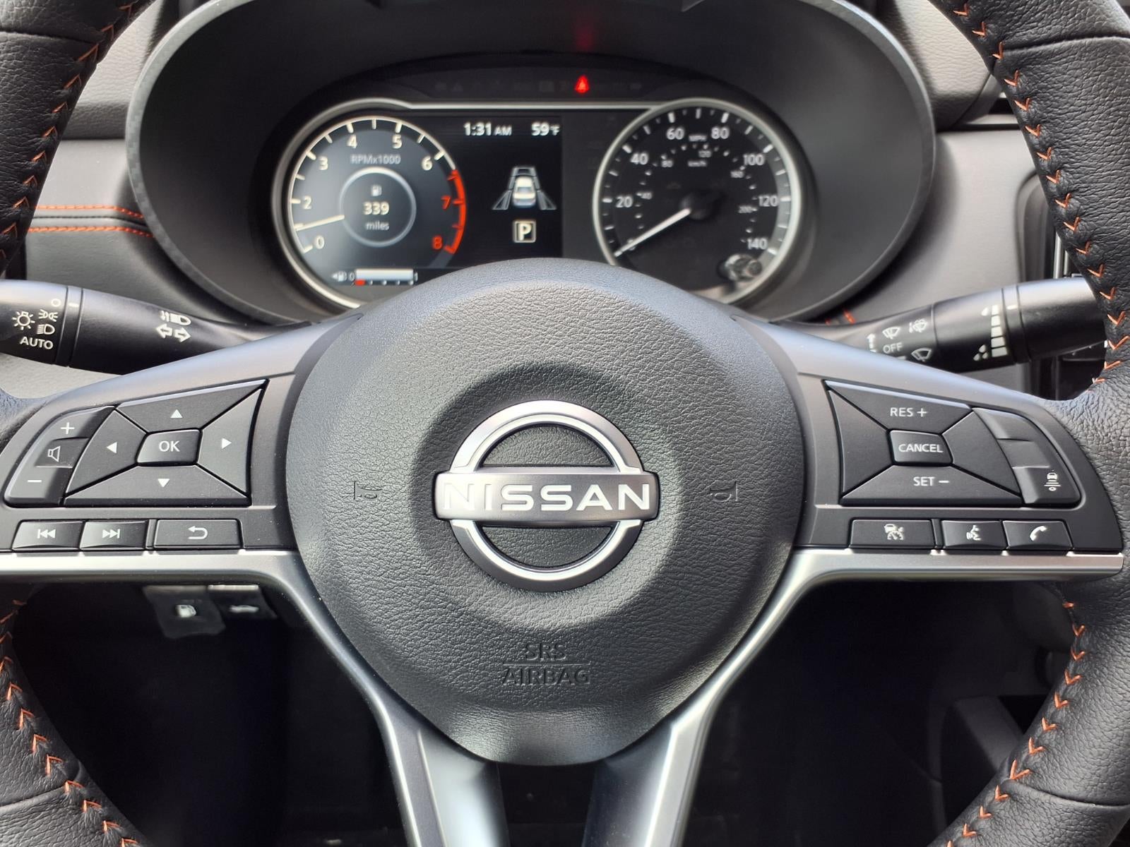 2025 Nissan Versa SR