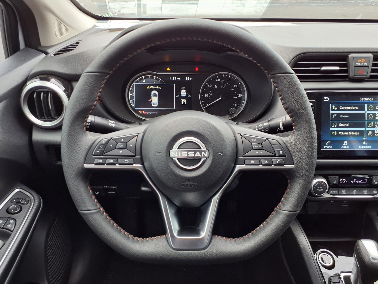 2025 Nissan Versa SR