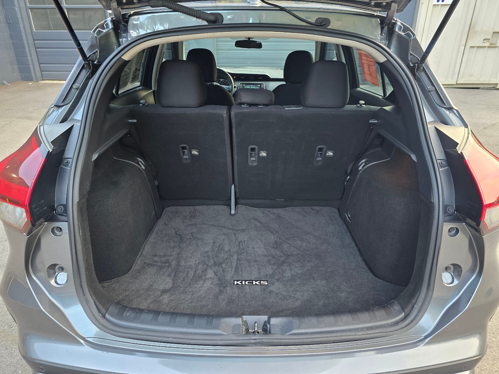 2023 Nissan Kicks S