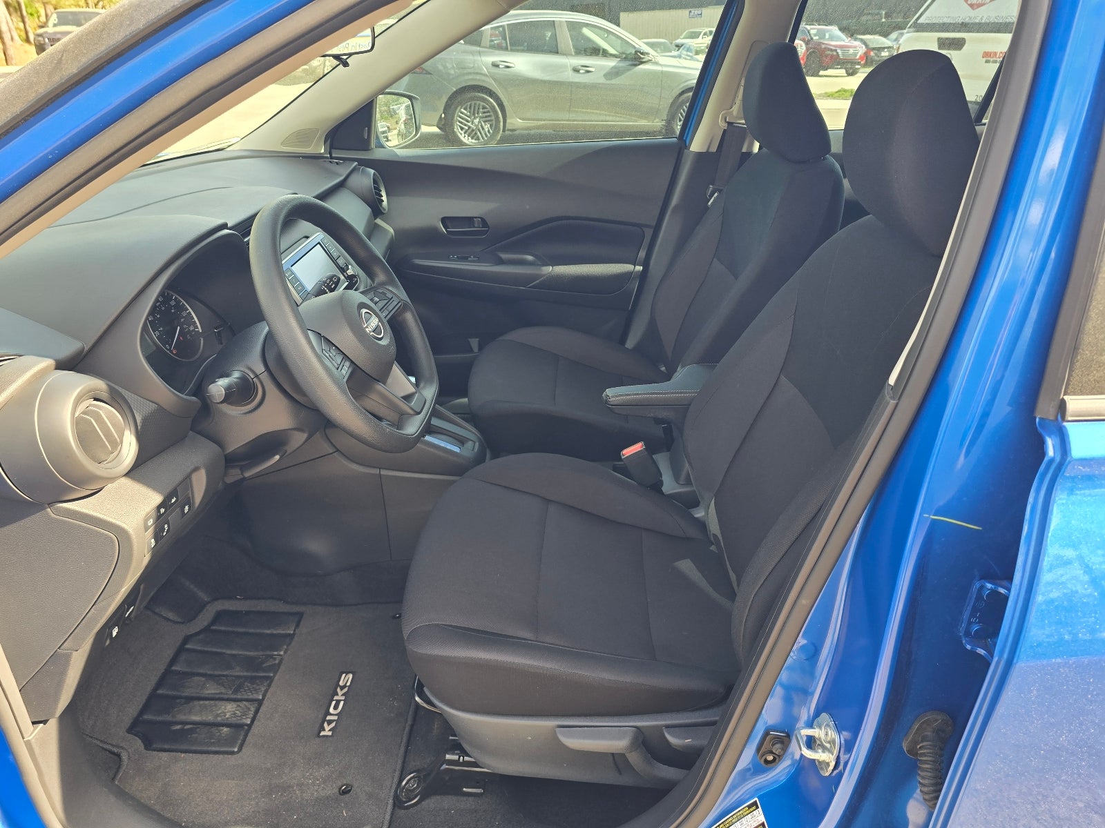 2025 Nissan Kicks Play S