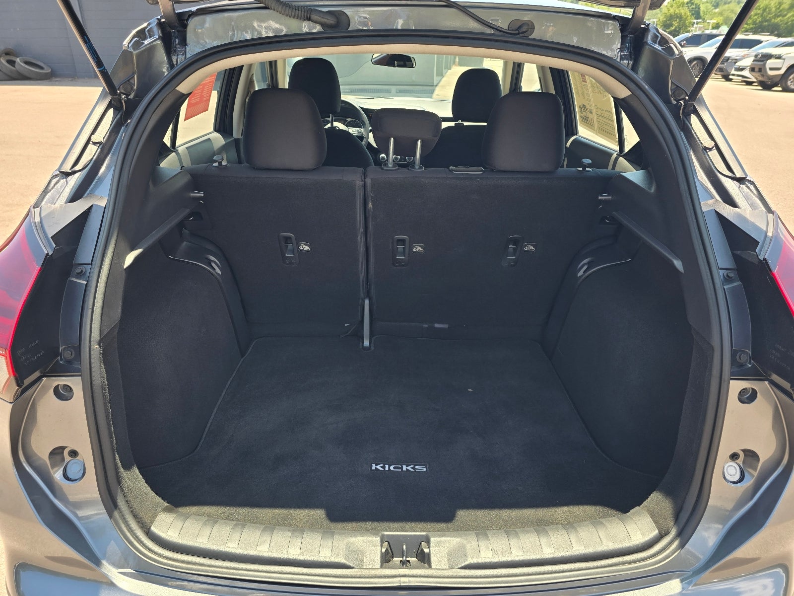 2024 Nissan Kicks S
