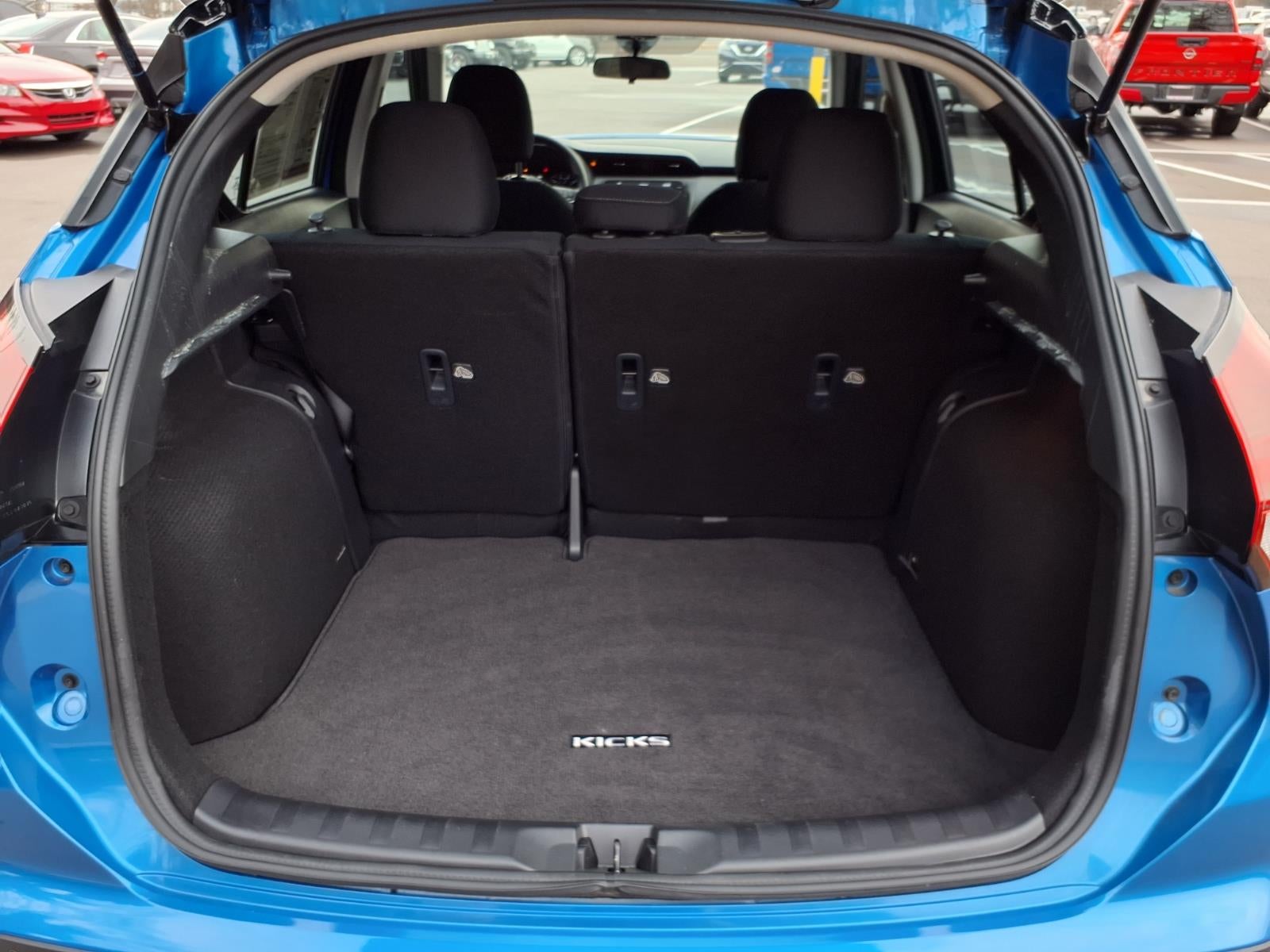 2024 Nissan Kicks SV