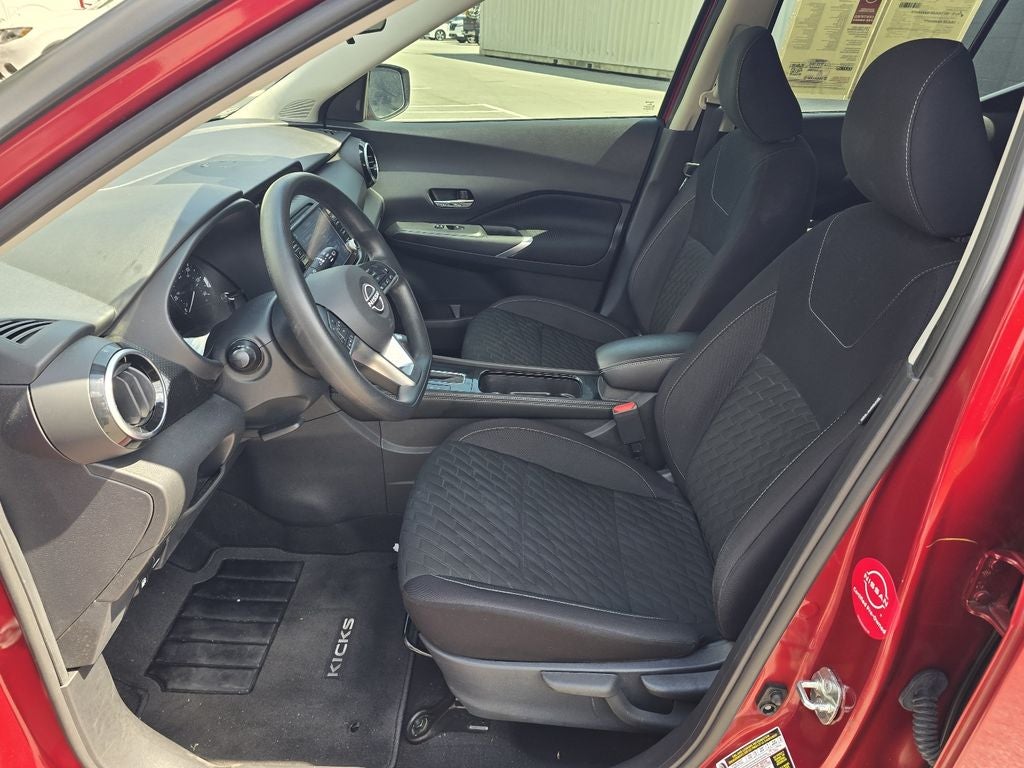 2023 Nissan Kicks SV