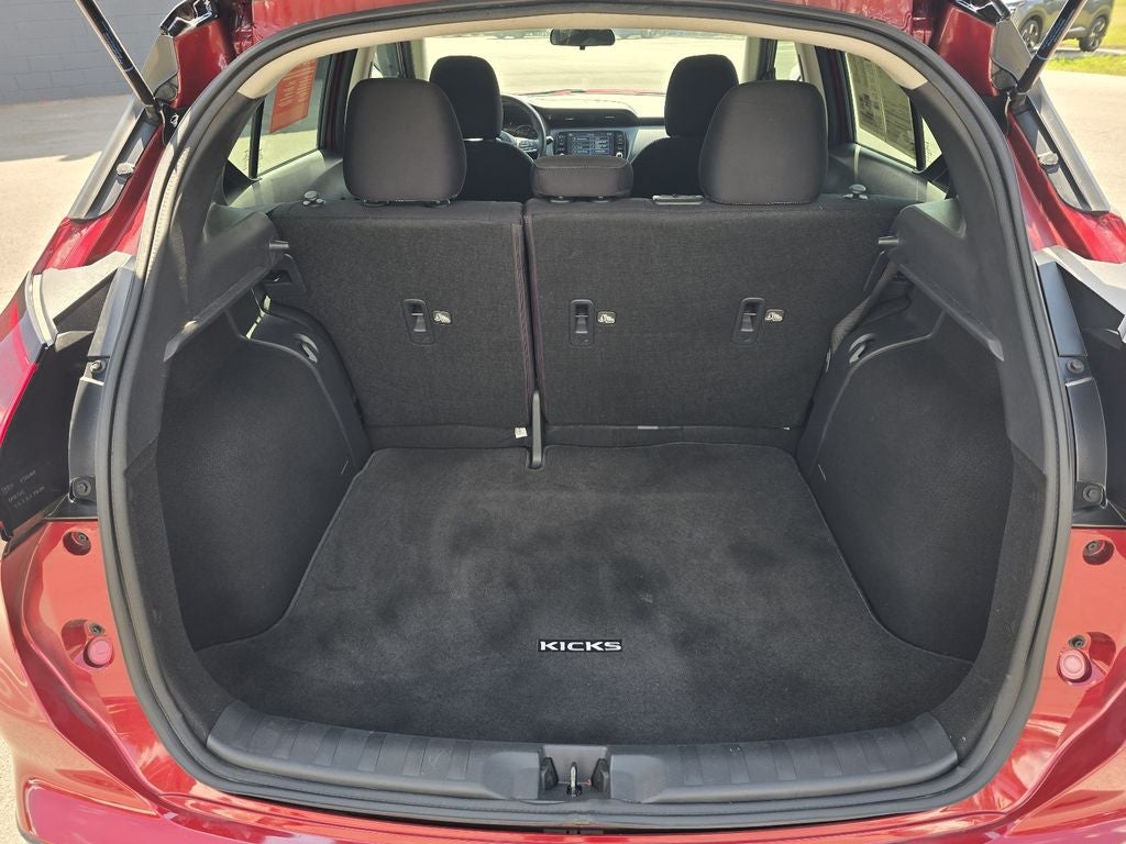2023 Nissan Kicks SV