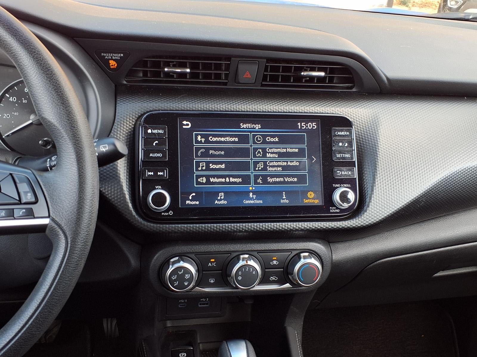 2023 Nissan Kicks SV