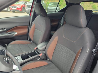 2021 Nissan Kicks SR