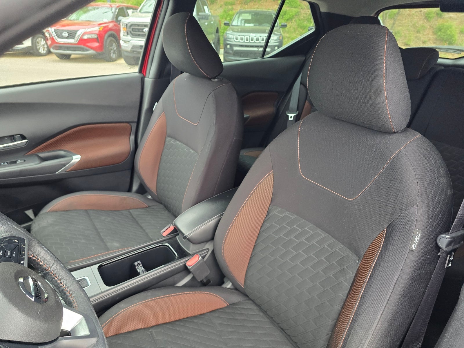 2021 Nissan Kicks SR