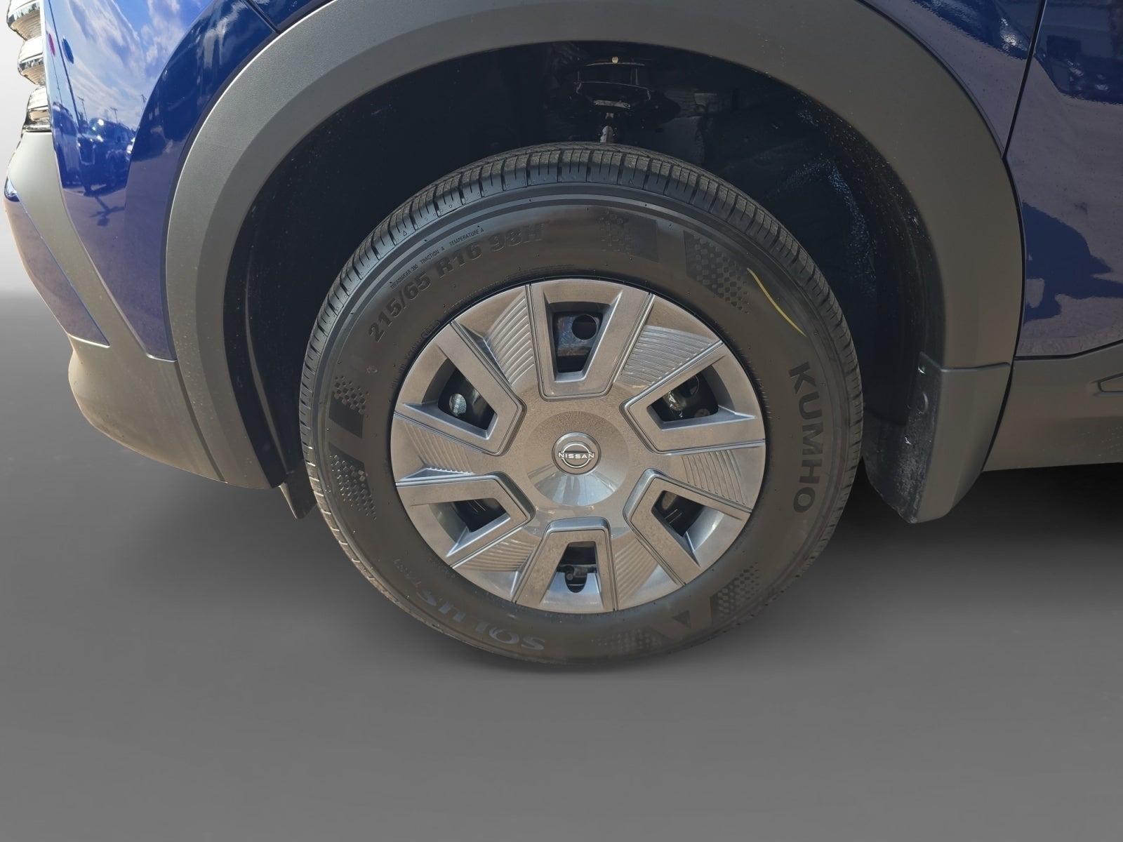 2027 Nissan Kicks S