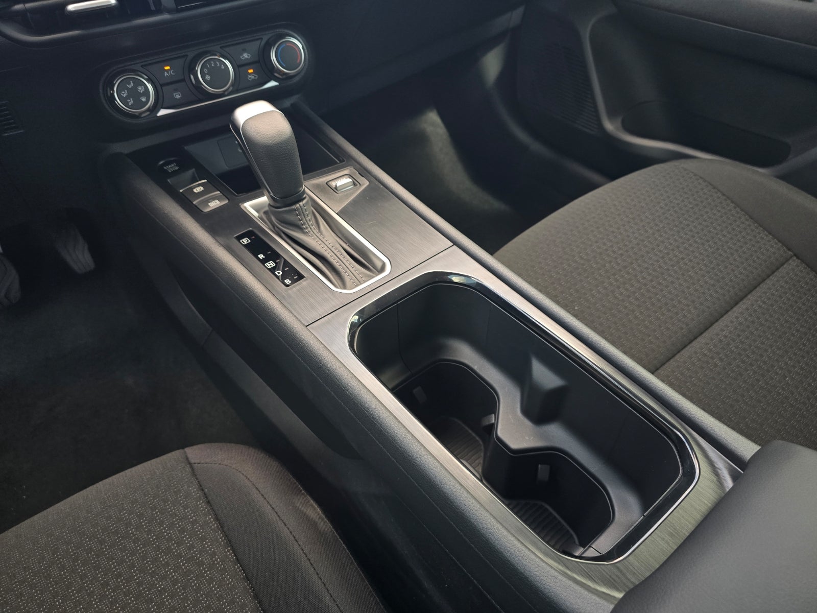 2027 Nissan Kicks S