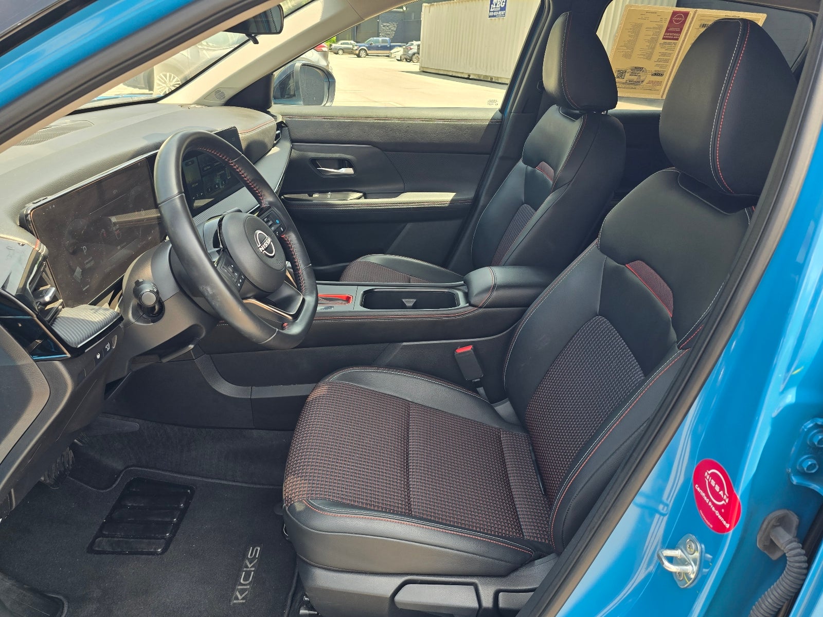 2025 Nissan Kicks SR
