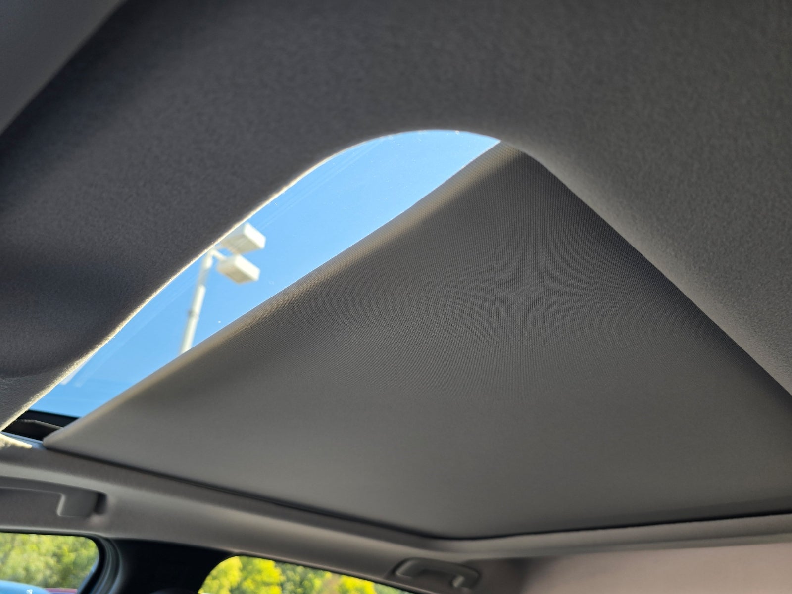 2027 Nissan Kicks SR