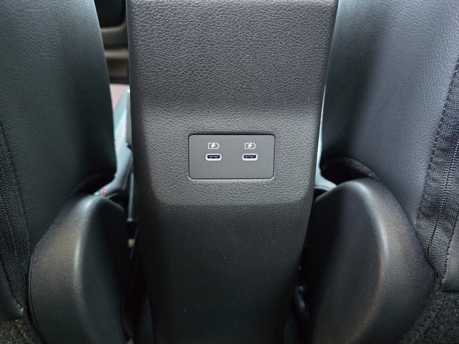 2027 Nissan Kicks SR