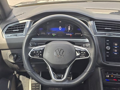 2023 Volkswagen Tiguan SE R-Line Black