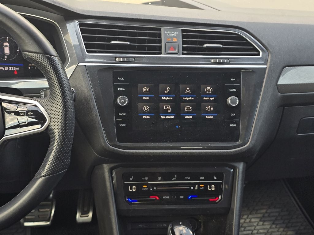 2023 Volkswagen Tiguan SE R-Line Black