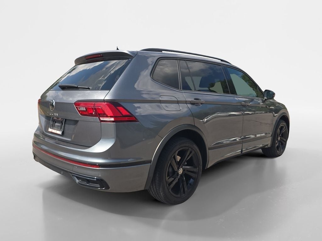 2023 Volkswagen Tiguan SE R-Line Black