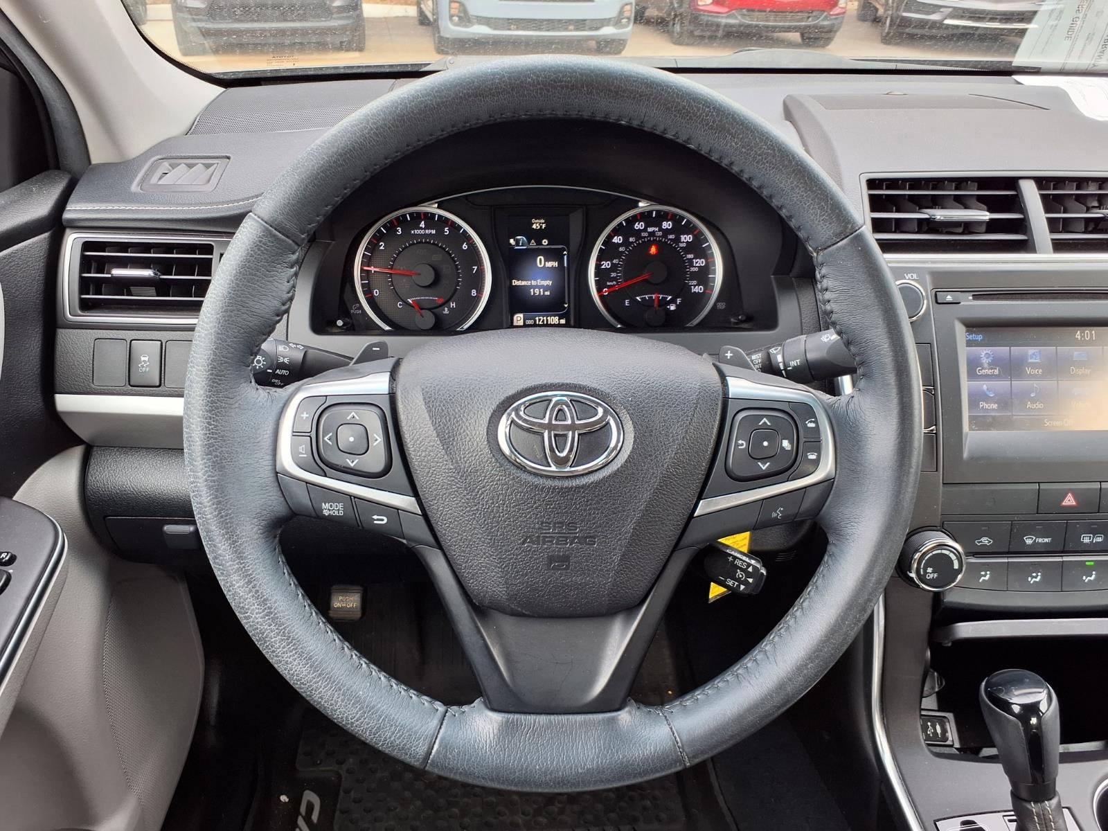 2017 Toyota Camry SE