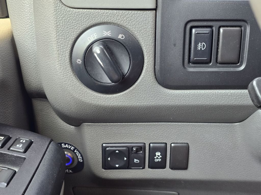 2016 Nissan NV3500 SL
