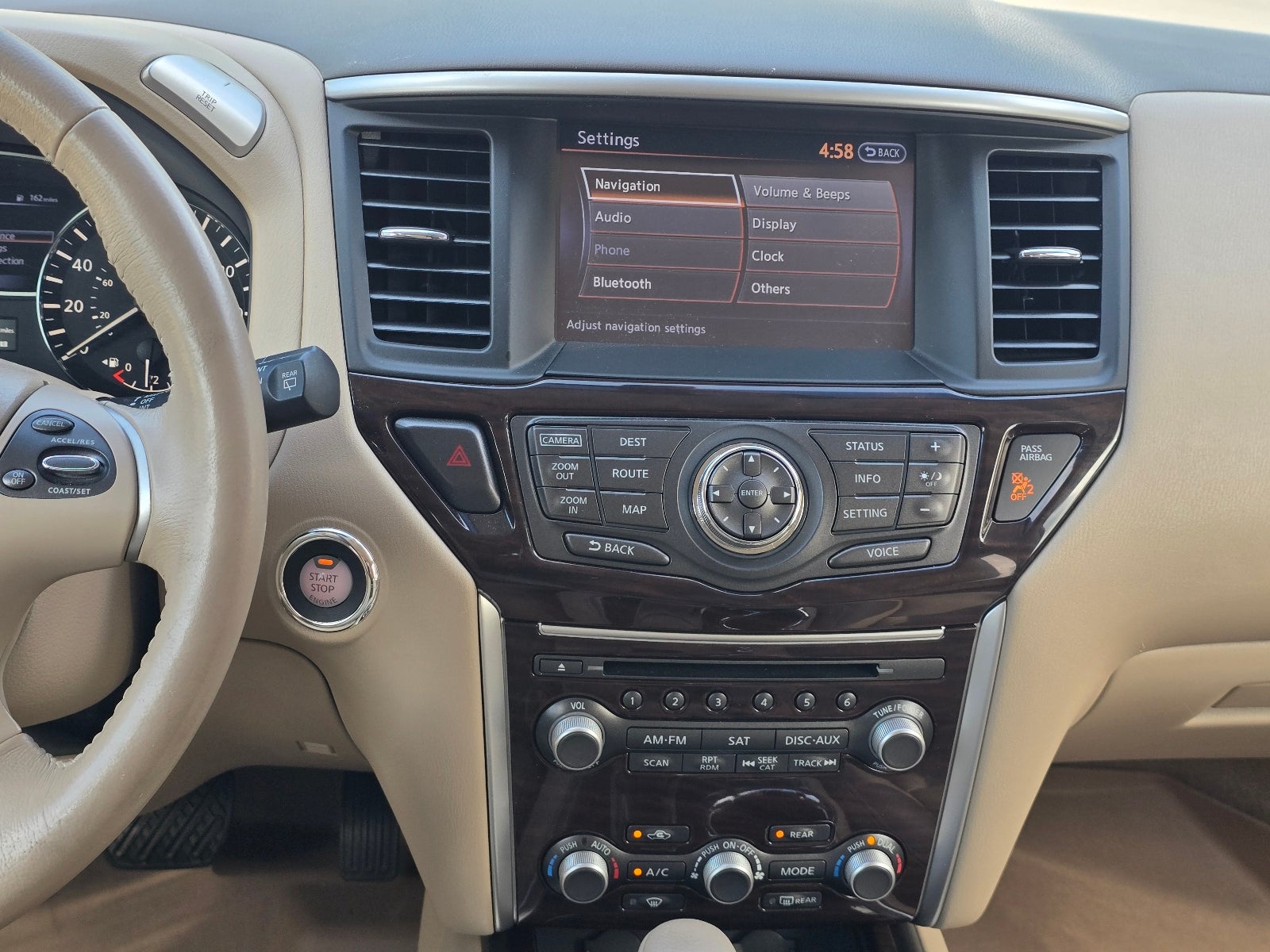 2015 Nissan Pathfinder SL