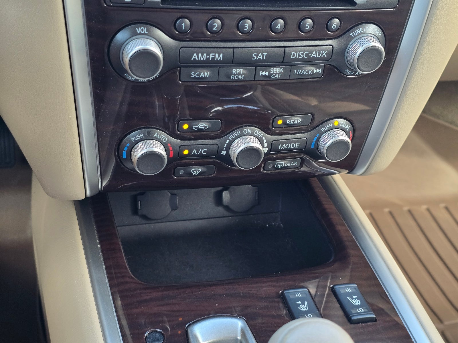 2015 Nissan Pathfinder SL