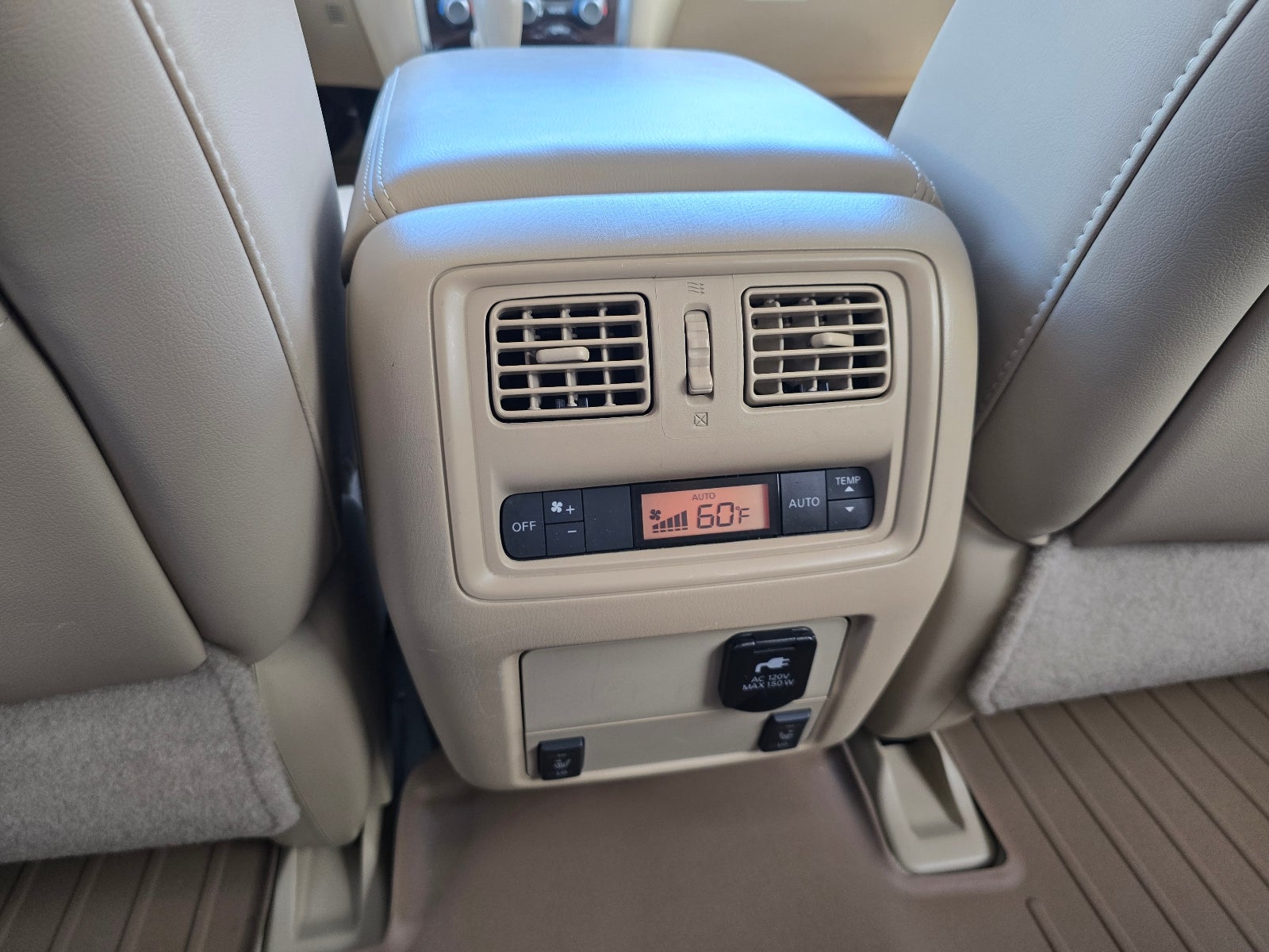 2015 Nissan Pathfinder SL