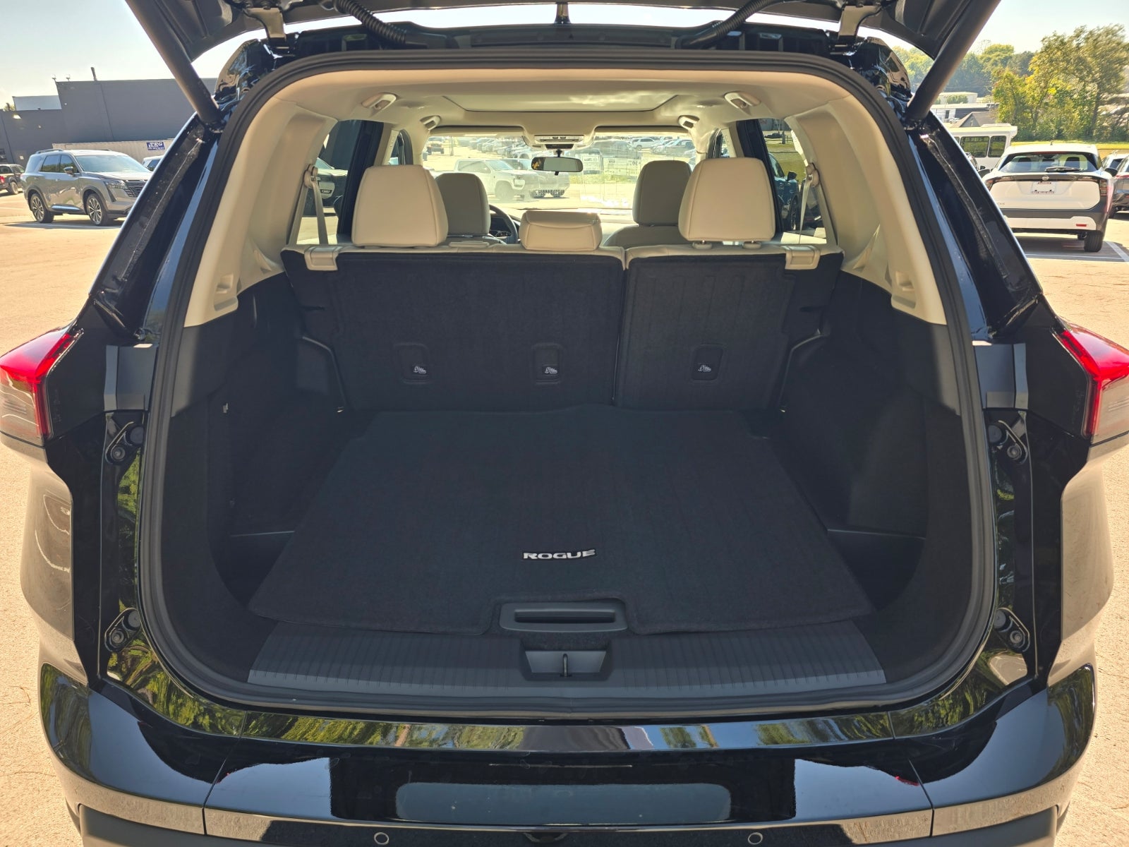 2027 Nissan Rogue SV