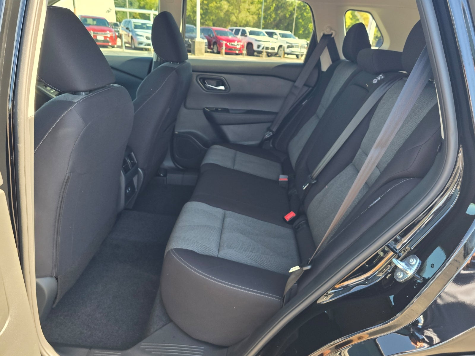 2027 Nissan Rogue SV
