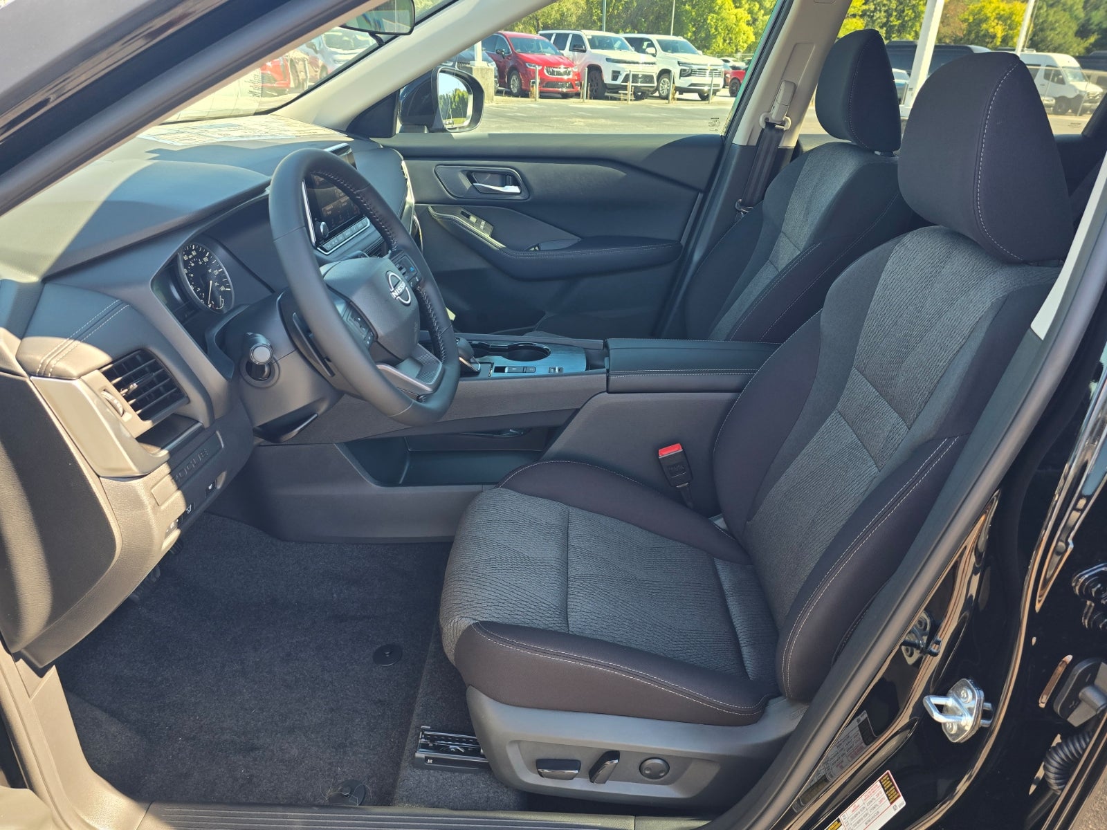 2027 Nissan Rogue SV