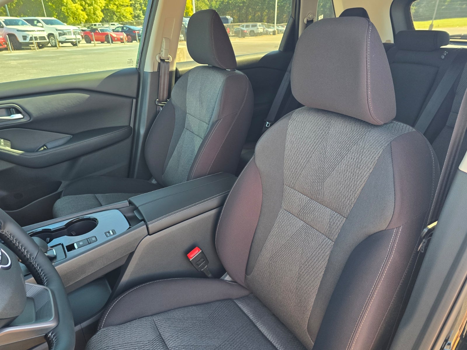 2027 Nissan Rogue SV