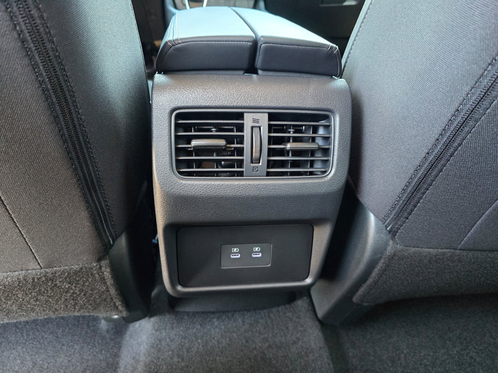 2027 Nissan Rogue SV