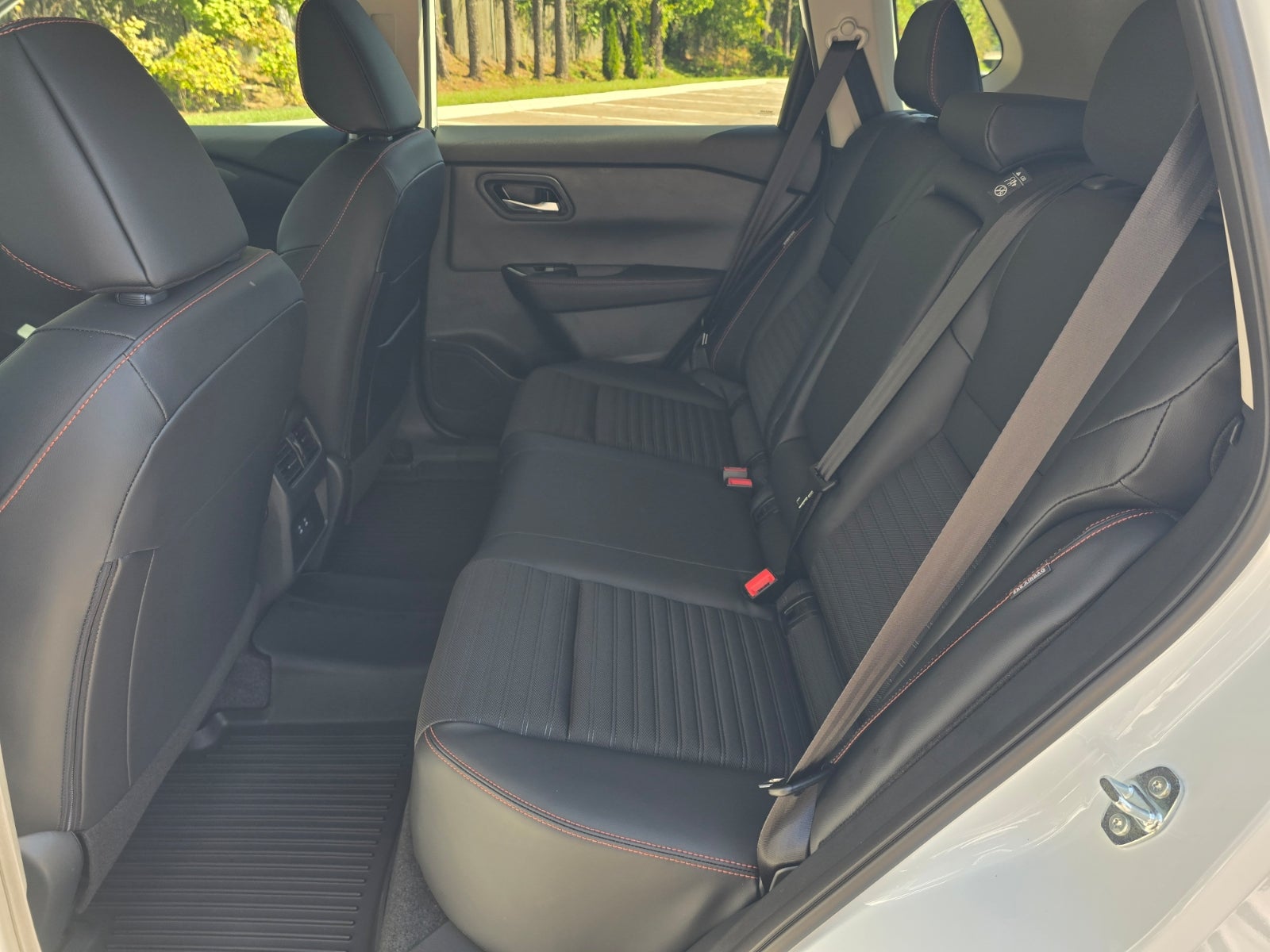 2027 Nissan Rogue Base