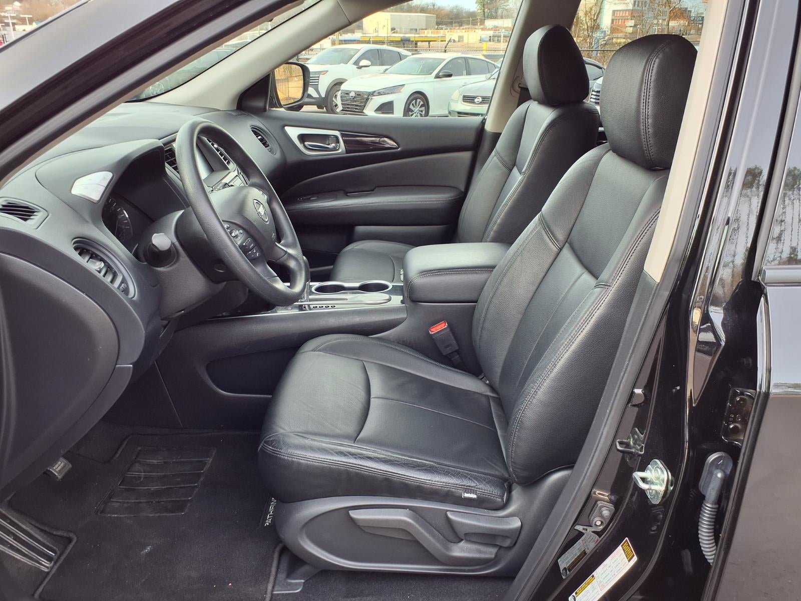 2020 Nissan Pathfinder S