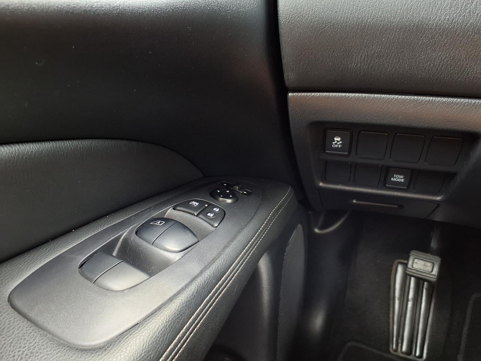 2020 Nissan Pathfinder S