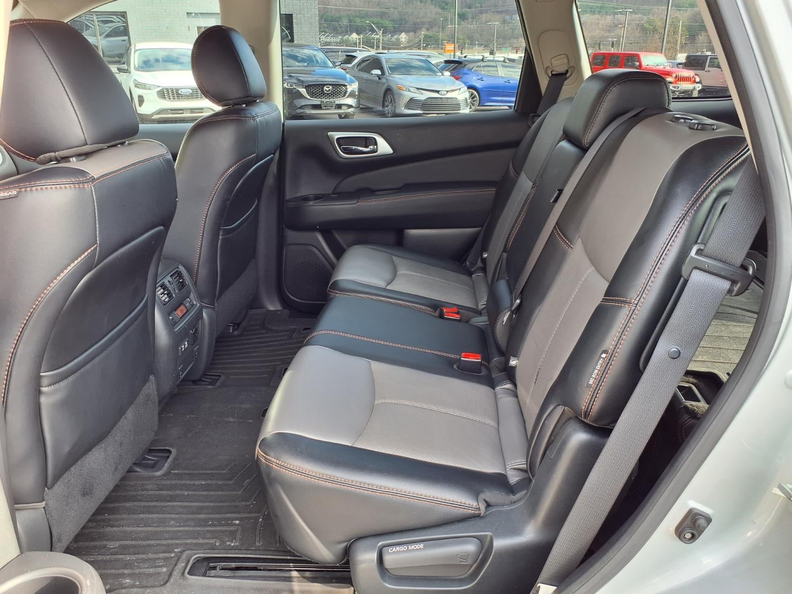 2020 Nissan Pathfinder SL