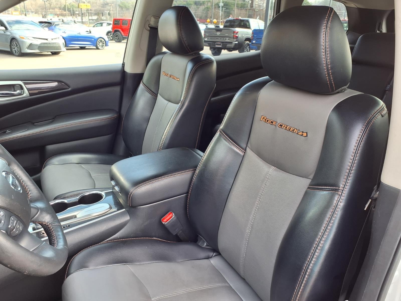 2020 Nissan Pathfinder SL