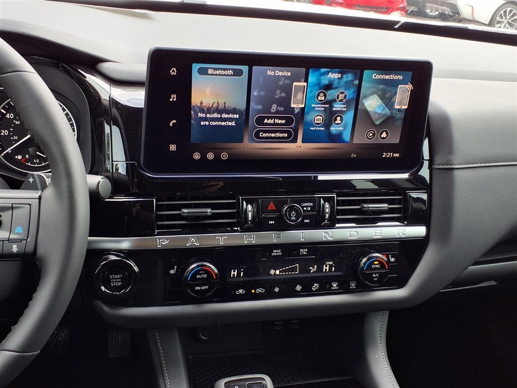 2026 Nissan Pathfinder SV