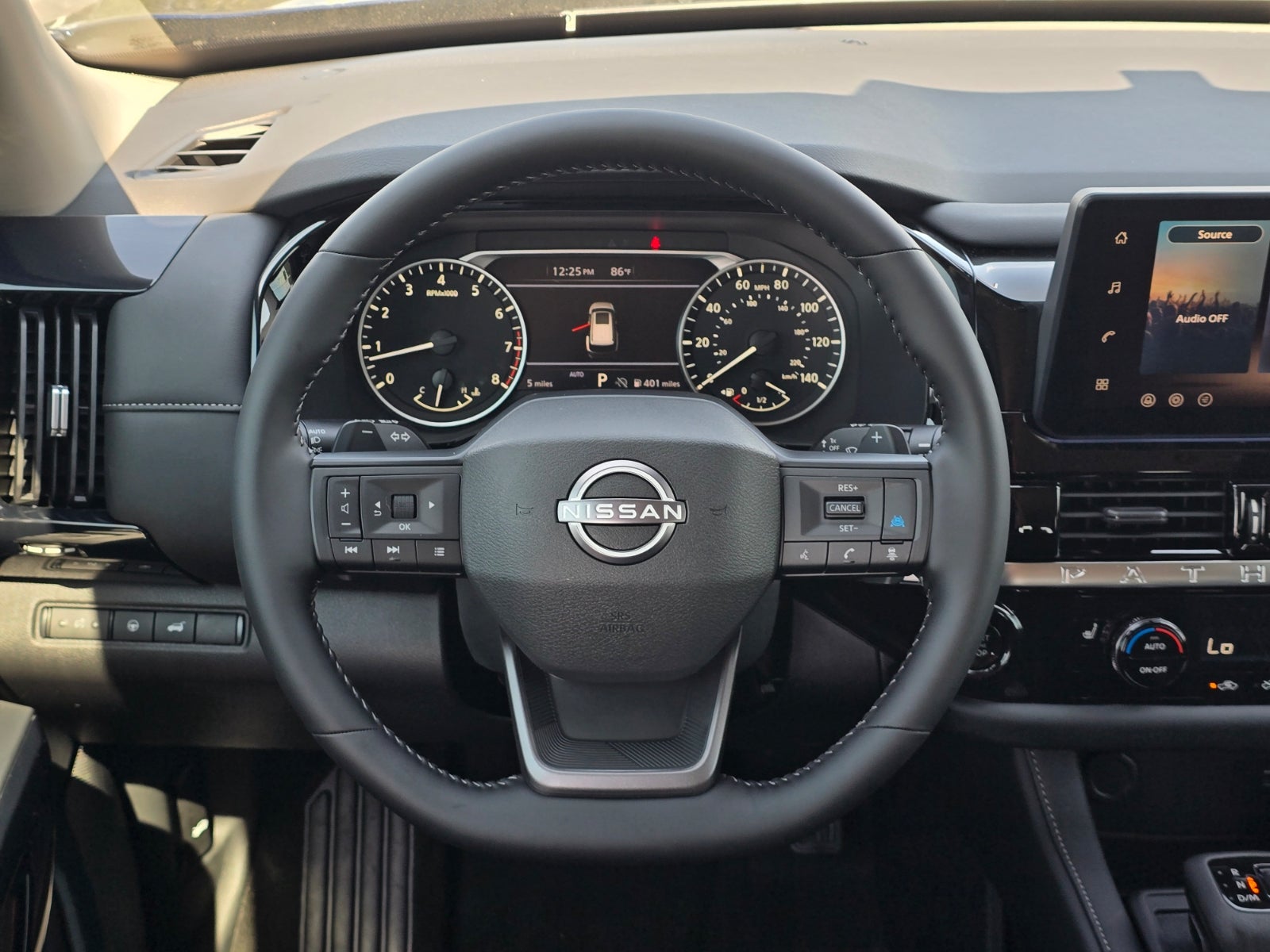 2026 Nissan Pathfinder SV