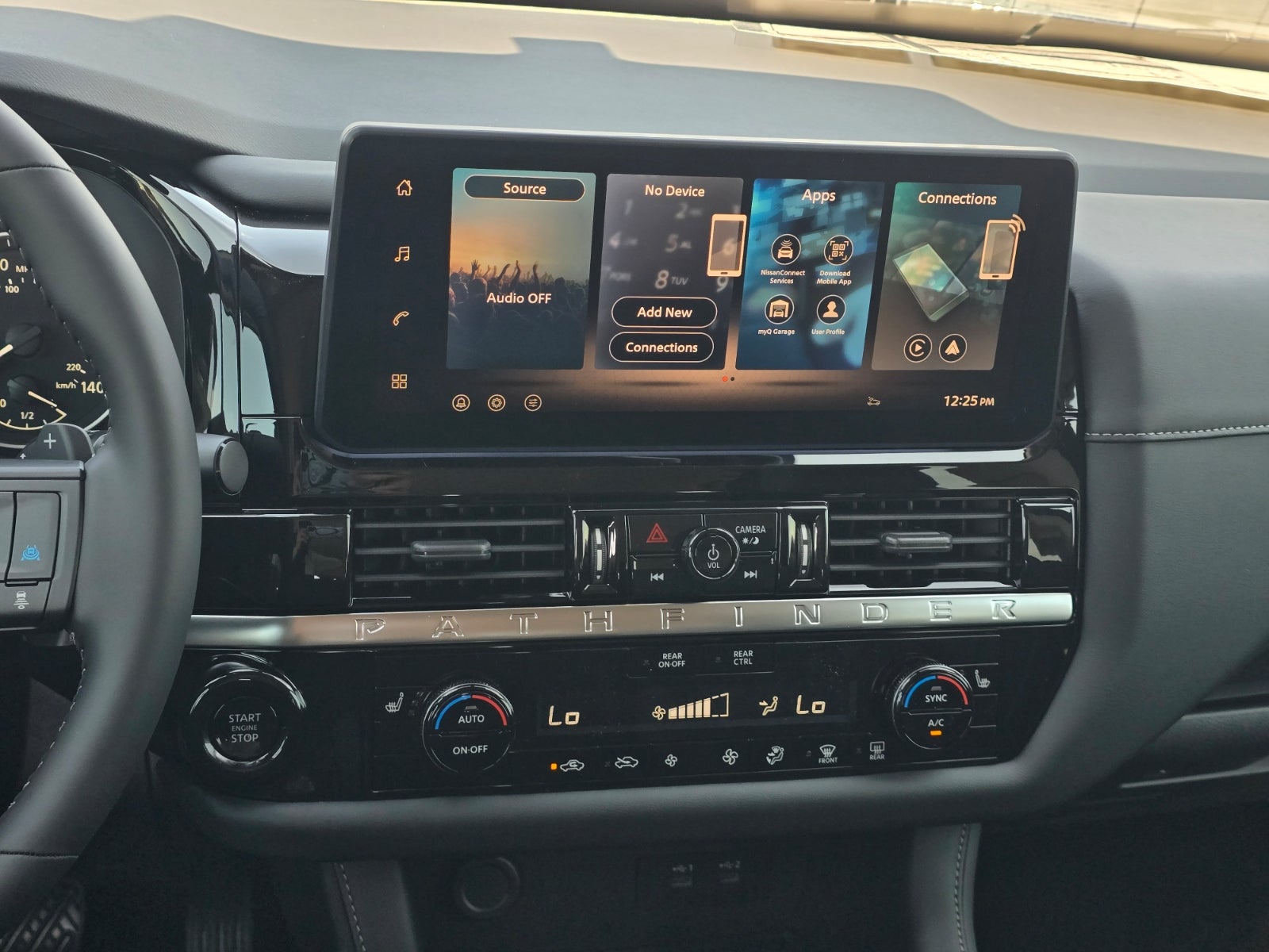 2026 Nissan Pathfinder SV