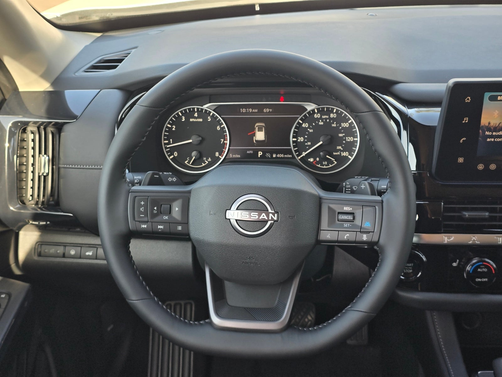 2026 Nissan Pathfinder SV