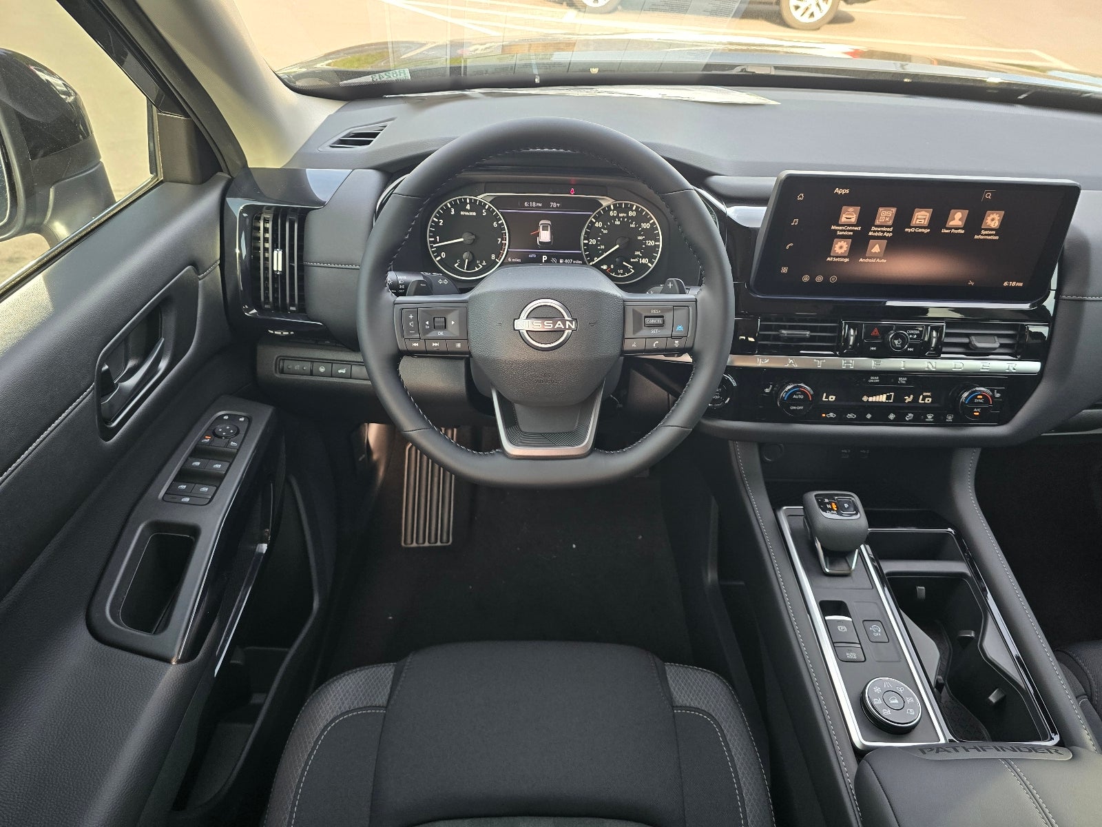 2026 Nissan Pathfinder SV