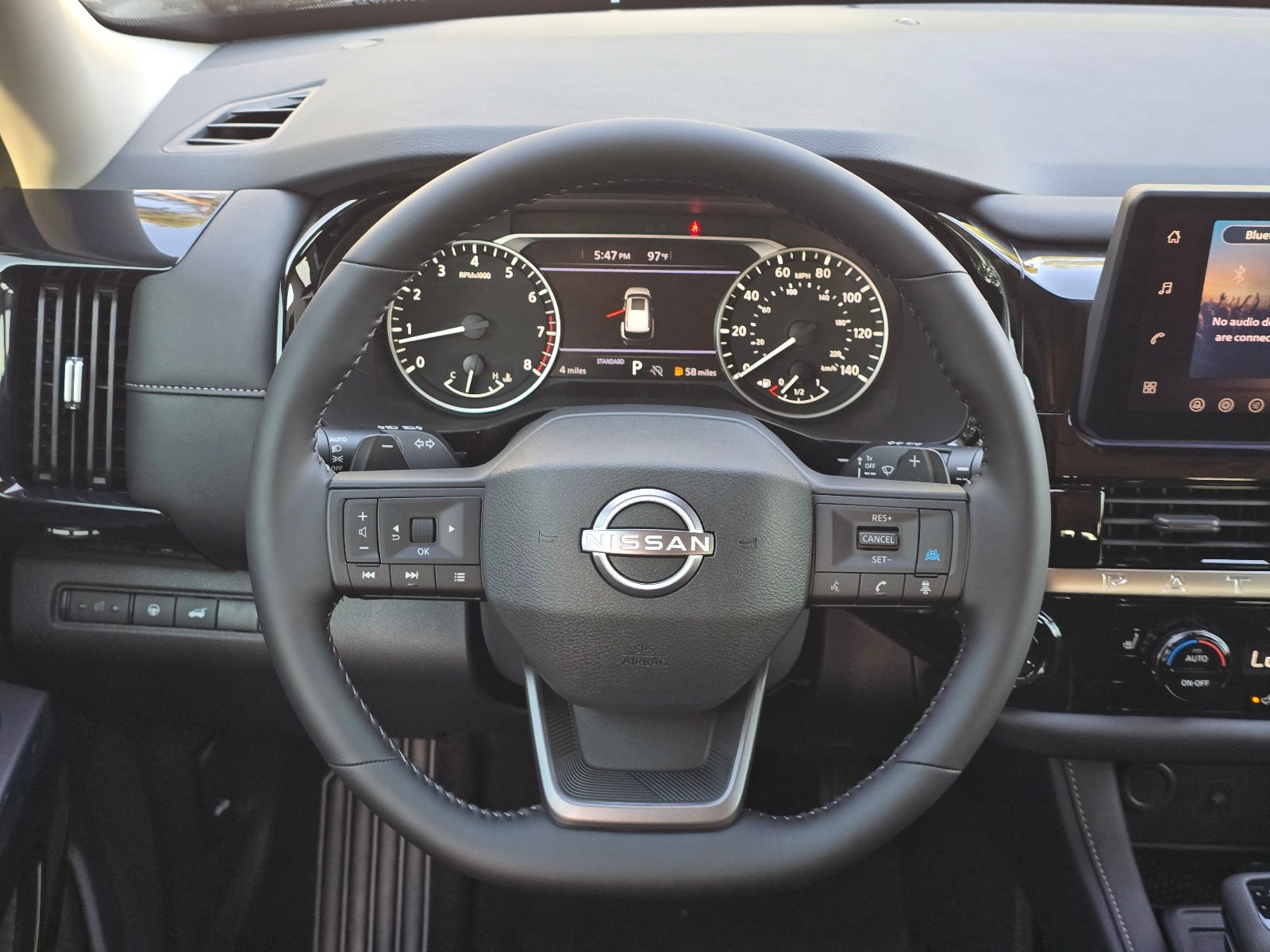 2026 Nissan Pathfinder SV
