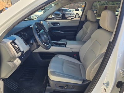 2022 Nissan Pathfinder SL