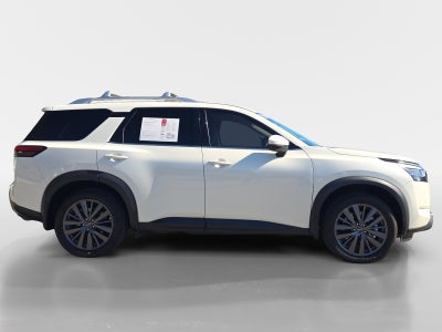 2022 Nissan Pathfinder SL