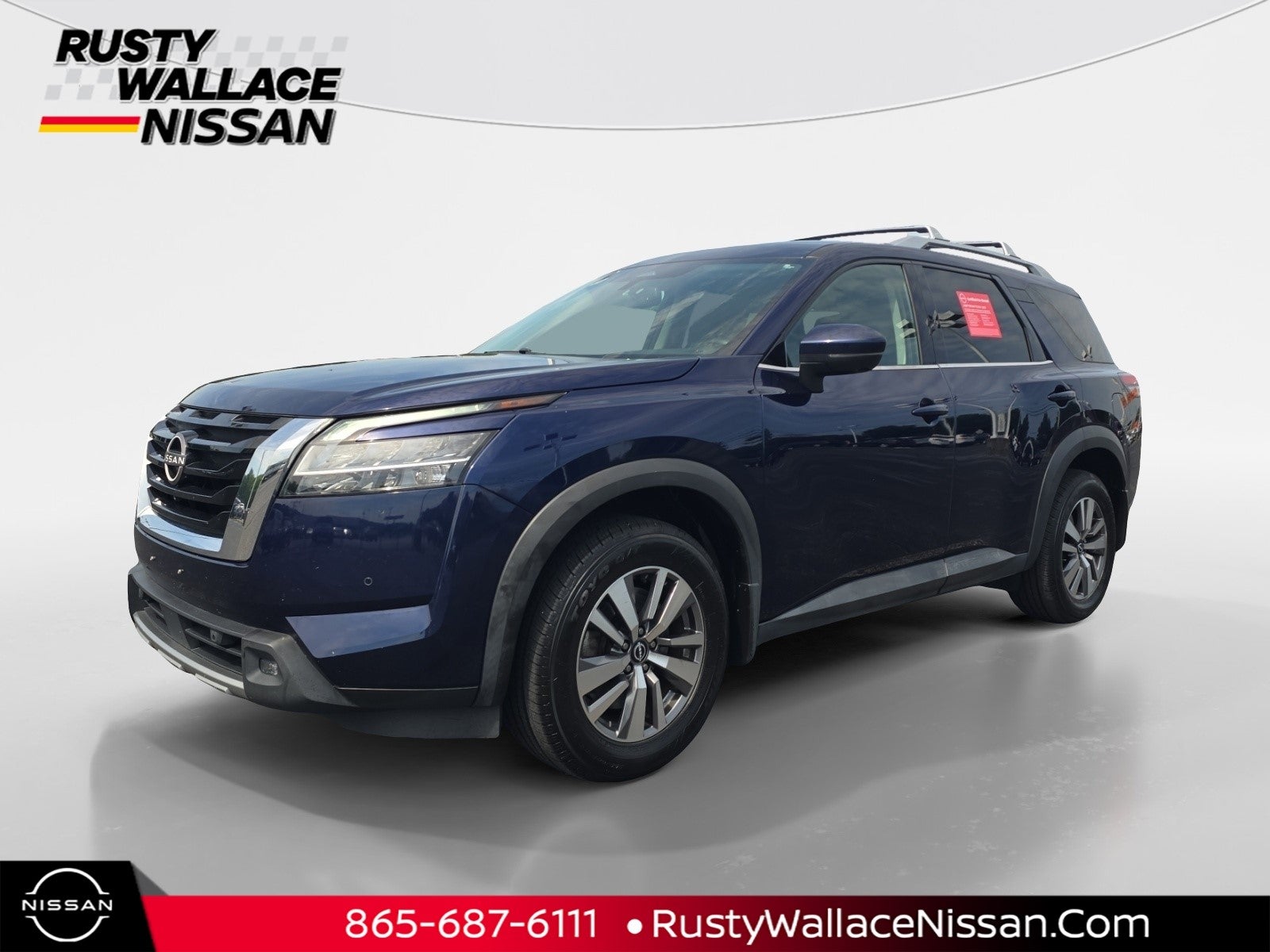 2022 Nissan Pathfinder SL