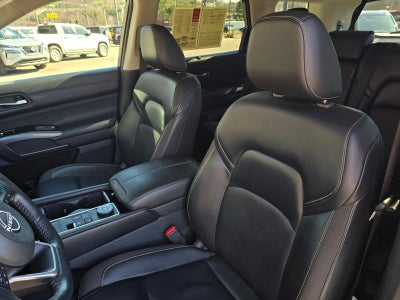 2022 Nissan Pathfinder SL