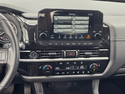 2022 Nissan Pathfinder SL